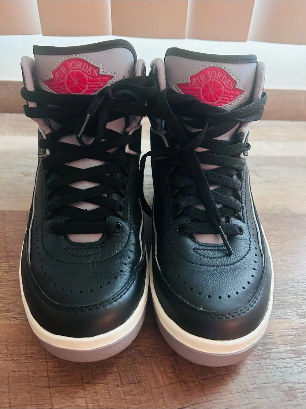 Nike Air Jordan Kids 2 Retro GS Black/Cement Grey/Red DQ8562-001 Sneakers/ 4.5Y